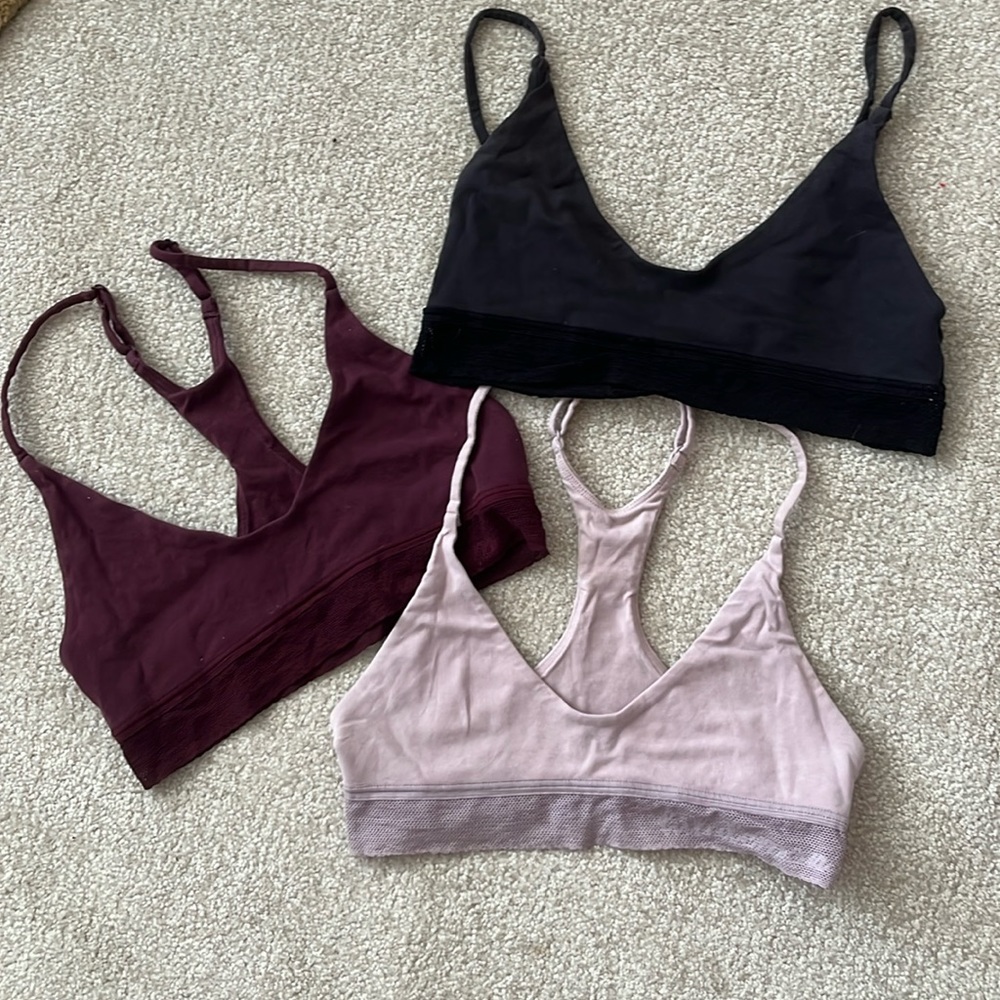 Lululemon bundle of bras